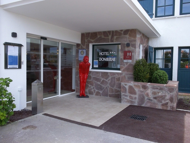 Imagen de los interiores del Hotel Donibane. Foto 12