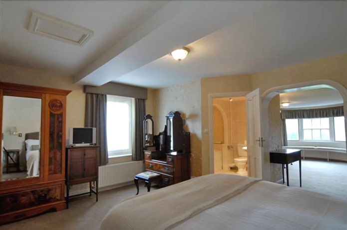 Imagen de la habitación del Hotel Donington Manor. Foto 6