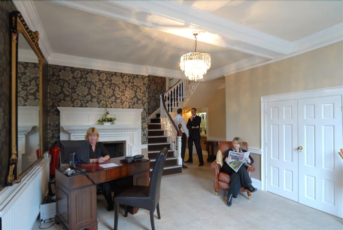 Imagen de los interiores del Hotel Donington Manor. Foto 17