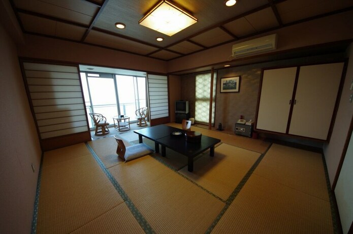 Imagen de la habitación del Hotel Donkairo. Foto 24