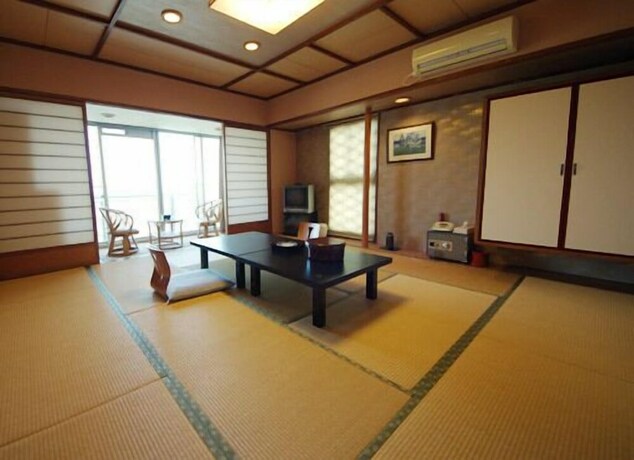 Imagen de la habitación del Hotel Donkairo. Foto 25