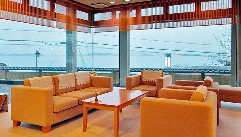 Imagen de los interiores del Hotel Donkairo. Foto 28