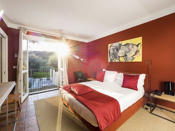 Imagen de la habitación del Hotel Donna Carmela Resort & Lodges. Foto 10