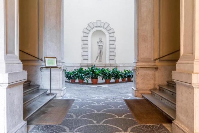 Imagen de los exteriores del Hotel Donna Francesca. Foto 10