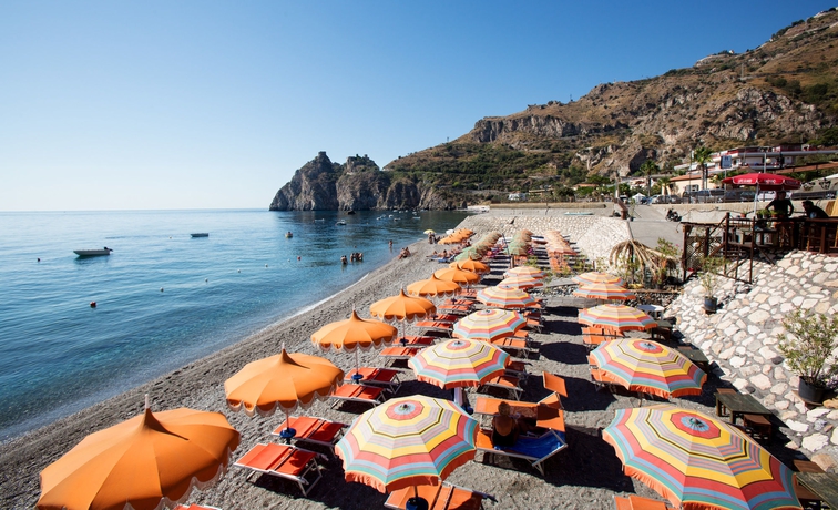 Imagen de los exteriores del Hotel Donna Rosa. Foto 13