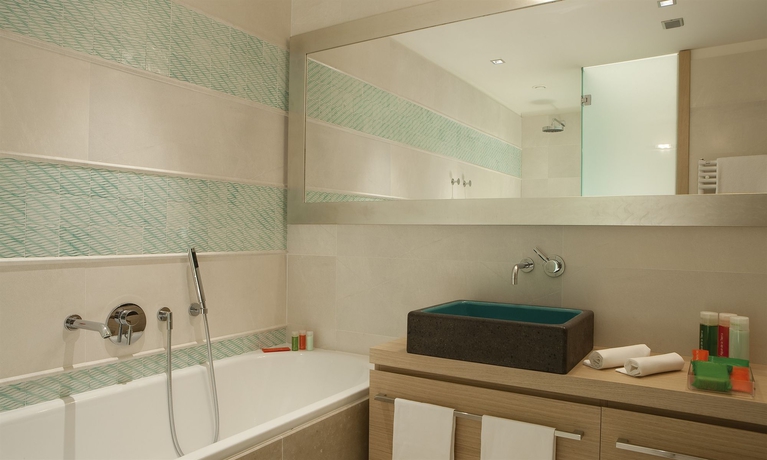 Imagen de la habitación del Hotel Donnafugata Golf Resort & Spa. Foto 5