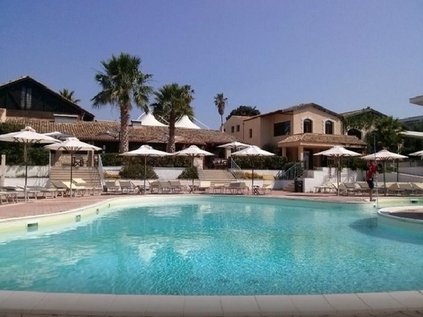 Imagen general del Hotel Donnalucata Resort. Foto 10