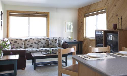 Imagen de la habitación del Hotel Donner Lake Village. Foto 4
