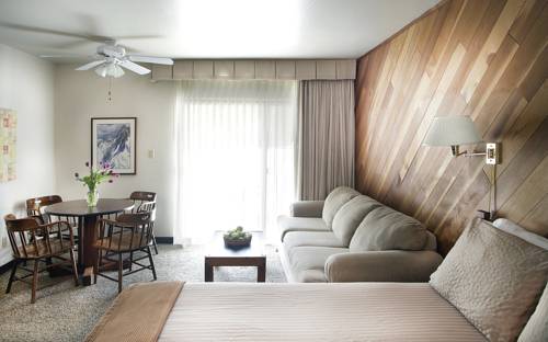 Imagen de la habitación del Hotel Donner Lake Village. Foto 11