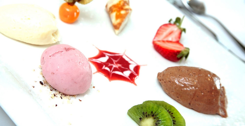 Imagen del bar/restaurante del Hotel Donnington Grove Country Club. Foto 2