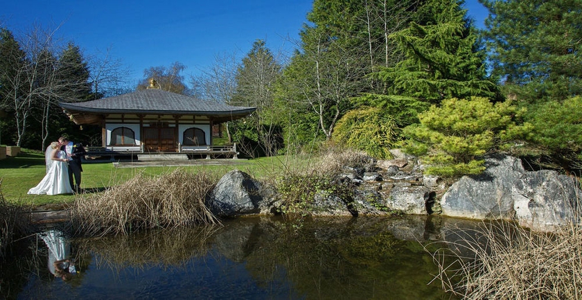 Imagen de los exteriores del Hotel Donnington Grove Country Club. Foto 11