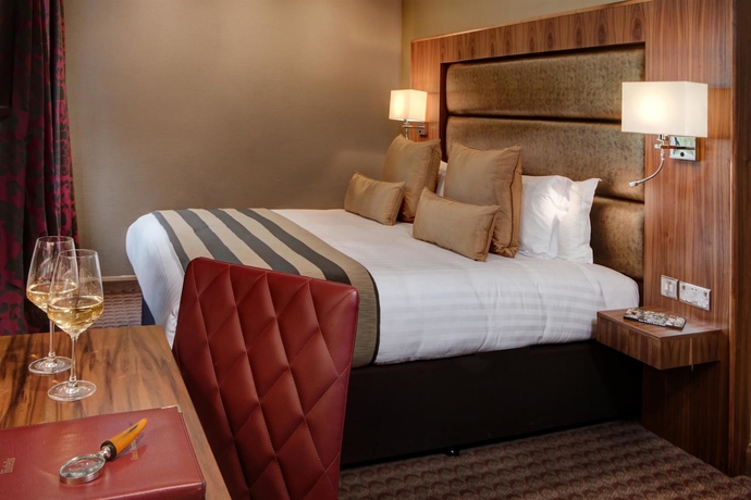 Imagen de la habitación del Hotel Donnington Manor. Foto 9