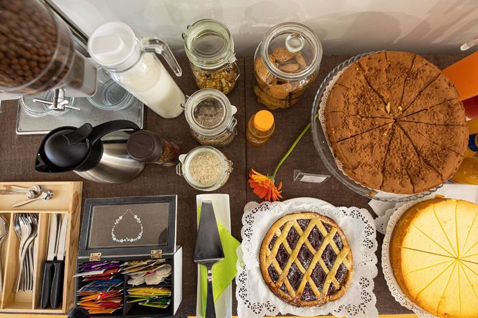 Imagen del bar/restaurante del Hotel Donnosanto. Foto 2