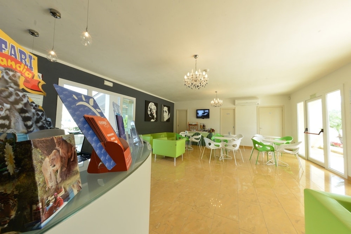 Imagen de los interiores del Hotel Donnosanto Residence. Foto 16