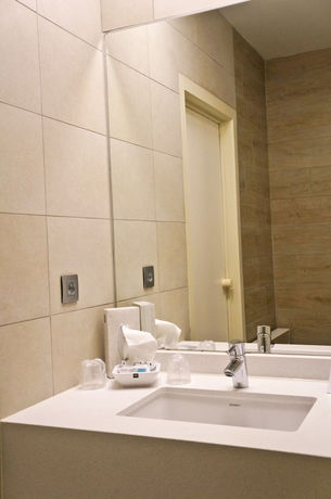 Imagen de la habitación del Hotel Donny. Foto 7