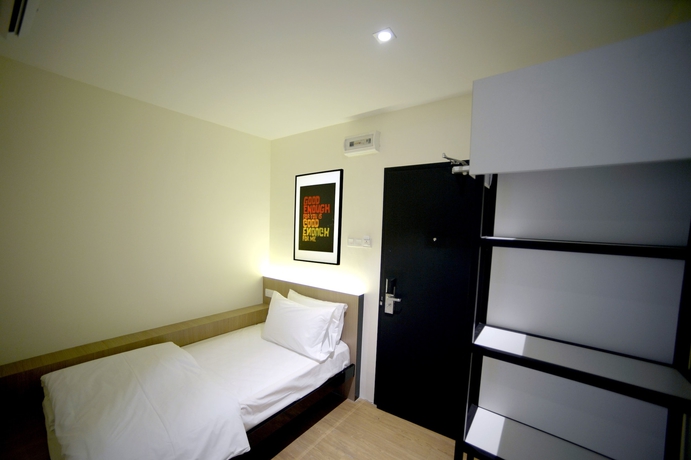 Imagen de la habitación del Hotel Don's Den. Foto 7