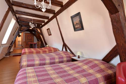 Imagen de la habitación del Hotel Dontenville. Foto 13