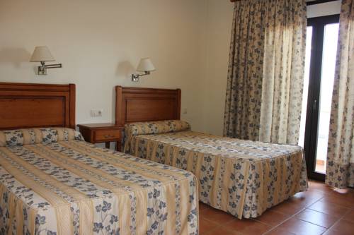 Imagen de la habitación del Hotel Doña Aldonza. Foto 3