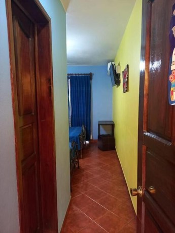 Imagen de la habitación del Hotel Do&ntilde;a Alicia. Foto 3