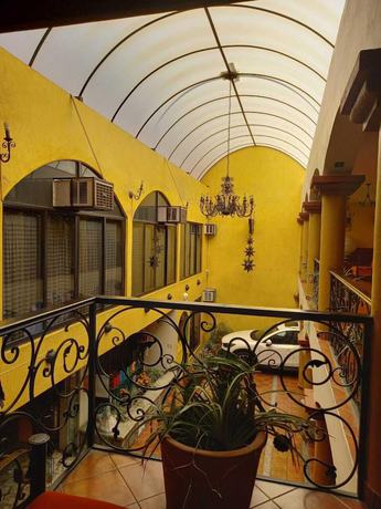 Imagen de la habitación del Hotel Do&ntilde;a Alicia. Foto 7
