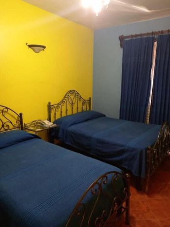 Imagen de la habitación del Hotel Do&ntilde;a Alicia. Foto 11