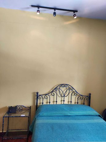 Imagen de la habitación del Hotel Do&ntilde;a Alicia. Foto 15