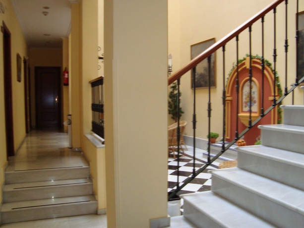 Imagen de los interiores del Hotel Doña Blanca, Sevilla. Foto 5