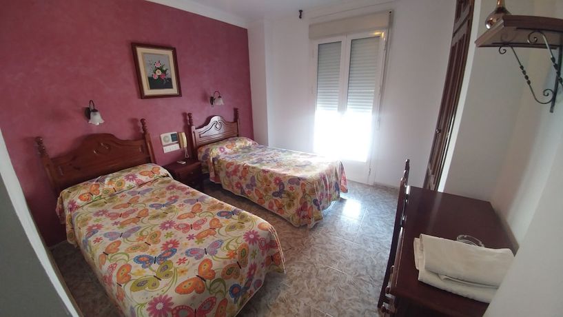 Imagen de la habitación del Hotel Do&ntilde;a Carmen, Ronda. Foto 6