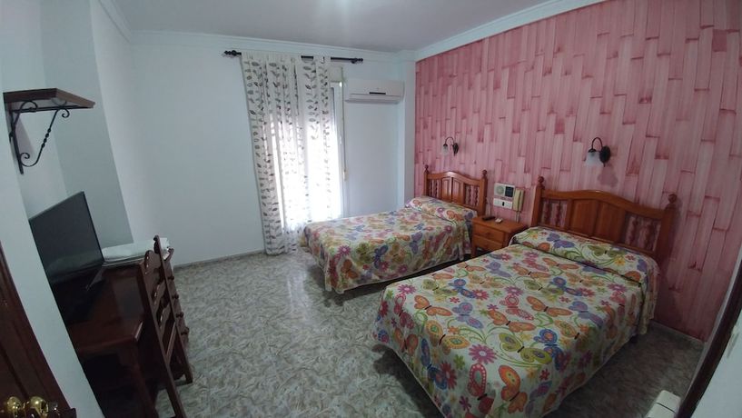 Imagen de la habitación del Hotel Do&ntilde;a Carmen, Ronda. Foto 8