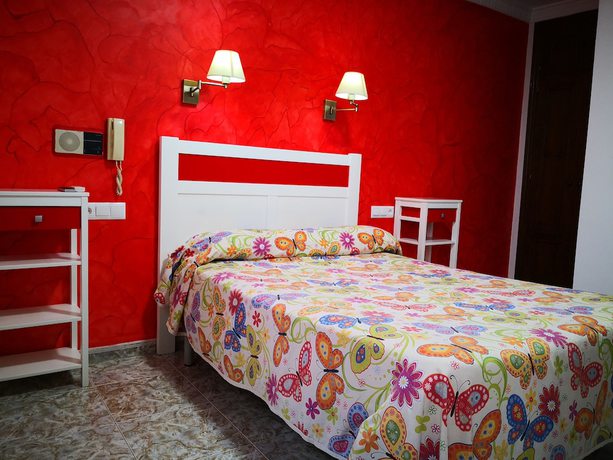 Imagen de la habitación del Hotel Do&ntilde;a Carmen, Ronda. Foto 9