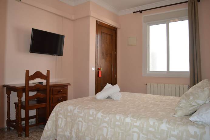 Imagen de la habitación del Hotel Do&ntilde;a Carmen, Ronda. Foto 15