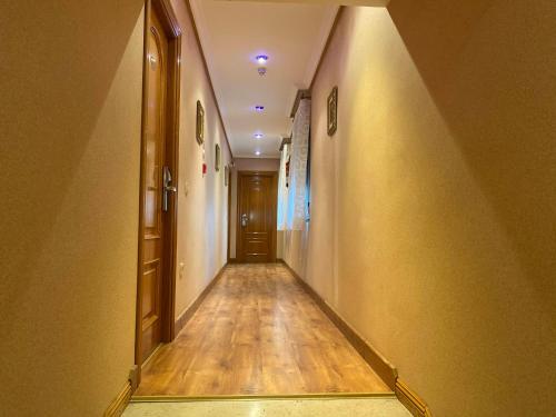 Imagen de los interiores del Hotel Doña Carmen, Tordesillas. Foto 8