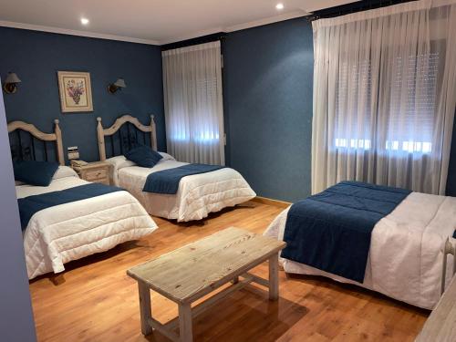 Imagen de la habitación del Hotel Doña Carmen, Tordesillas. Foto 7