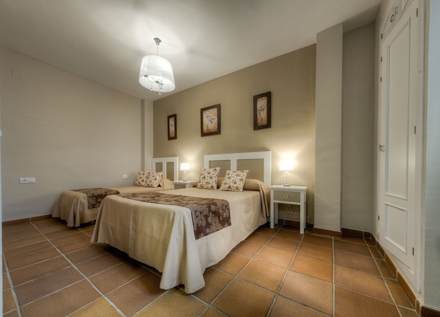 Imagen de la habitación del Hotel Doña Lina. Foto 6