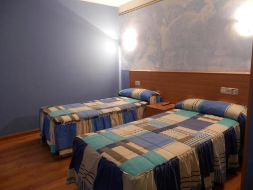 Imagen de la habitación del Hotel Doña María, Gijón. Foto 11