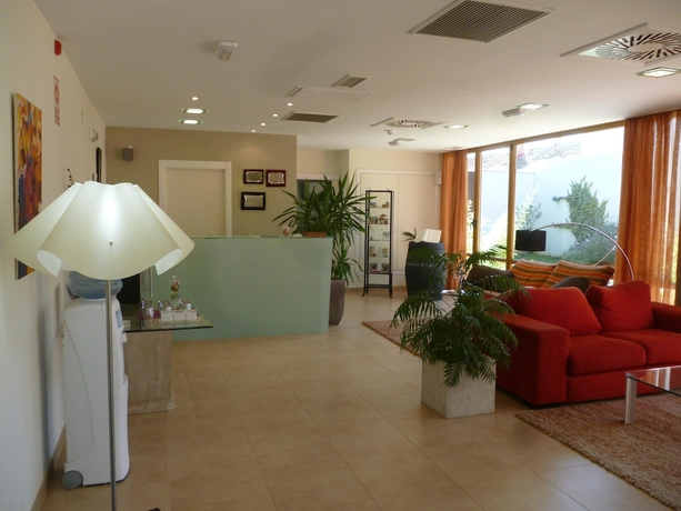 Imagen de los interiores del Hotel Doña Mayor. Foto 18