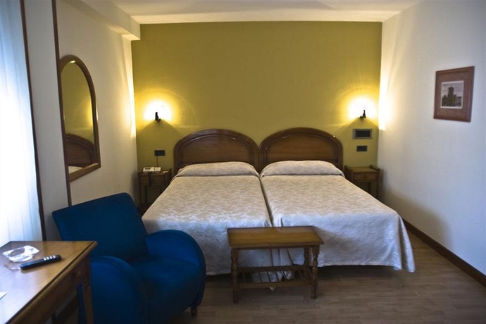 Imagen de la habitación del Hotel Doña Nieves. Foto 5