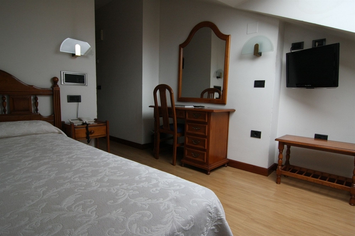 Imagen de la habitación del Hotel Doña Nieves. Foto 9