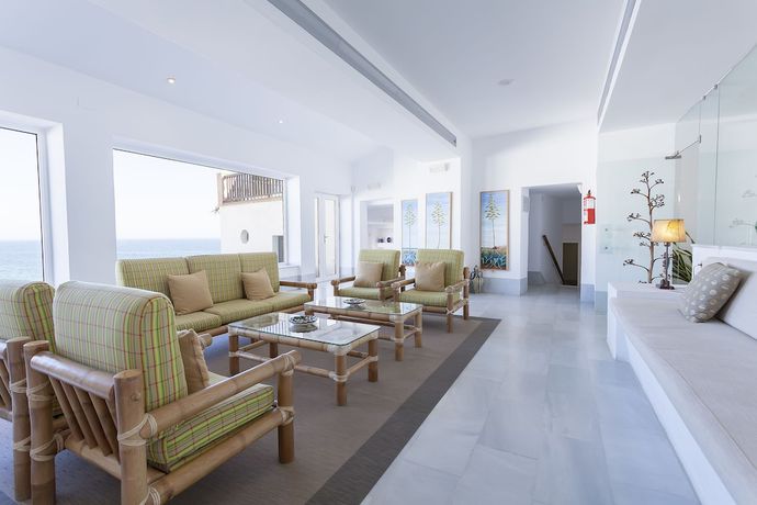 Imagen de los interiores del Hotel Doña Pakyta. Foto 10