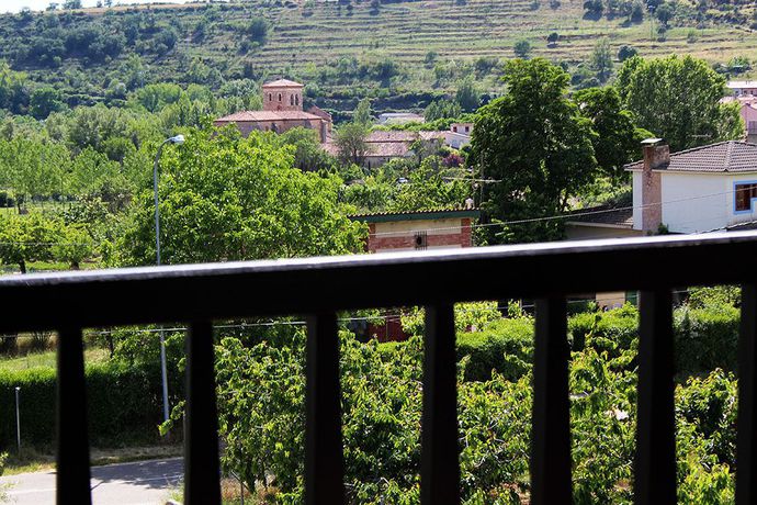 Imagen de los exteriores del Hotel Doña Sancha. Foto 7