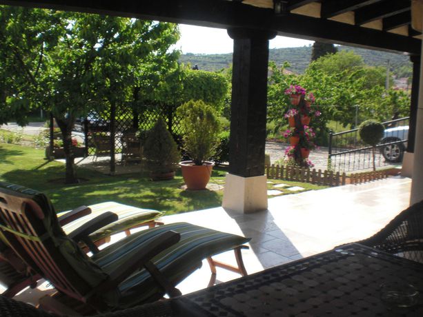 Imagen de los exteriores del Hotel Doña Sancha. Foto 9