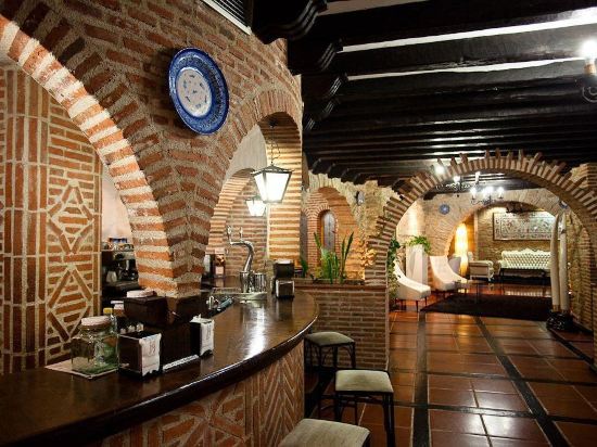 Imagen del bar/restaurante del Hotel Doña Teresa. Foto 3