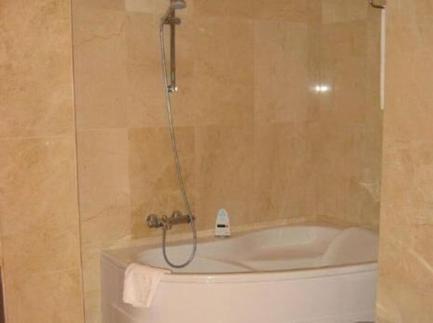 Imagen de la habitación del Hotel Doña Urraca. Foto 11