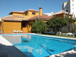 Imagen de la piscina del Hotel Do&ntilde;ana Blues, Matalasca&ntilde;as. Foto 15