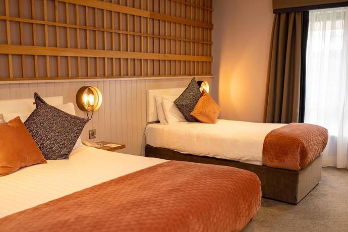 Imagen de la habitación del Hotel Doolin. Foto 14