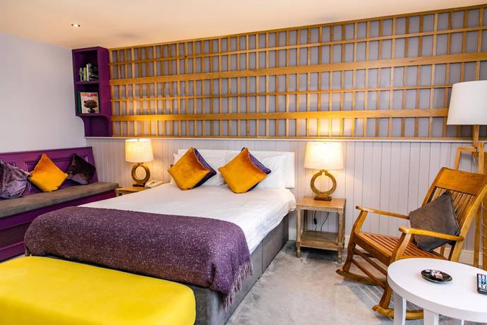 Imagen de la habitación del Hotel Doolin. Foto 16