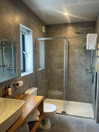 Imagen general del Hotel Doolin INN. Foto 4