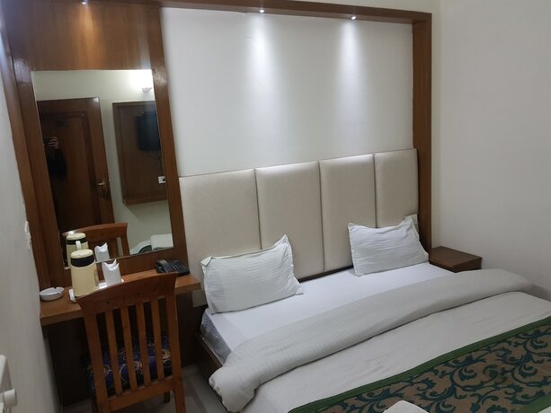 Imagen de la habitación del Hotel Doon Regency. Foto 10