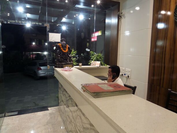 Imagen de los interiores del Hotel Doon Regency. Foto 19