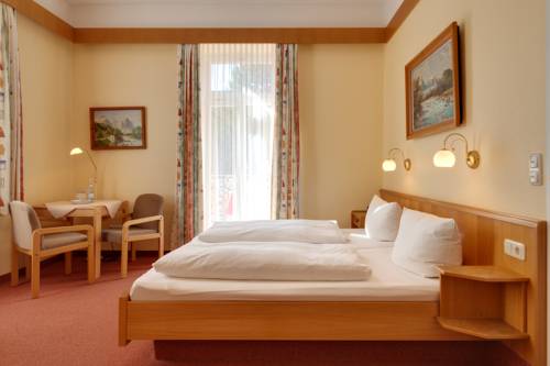 Imagen de la habitación del Hotel Dora, Bad Reichenhall. Foto 5